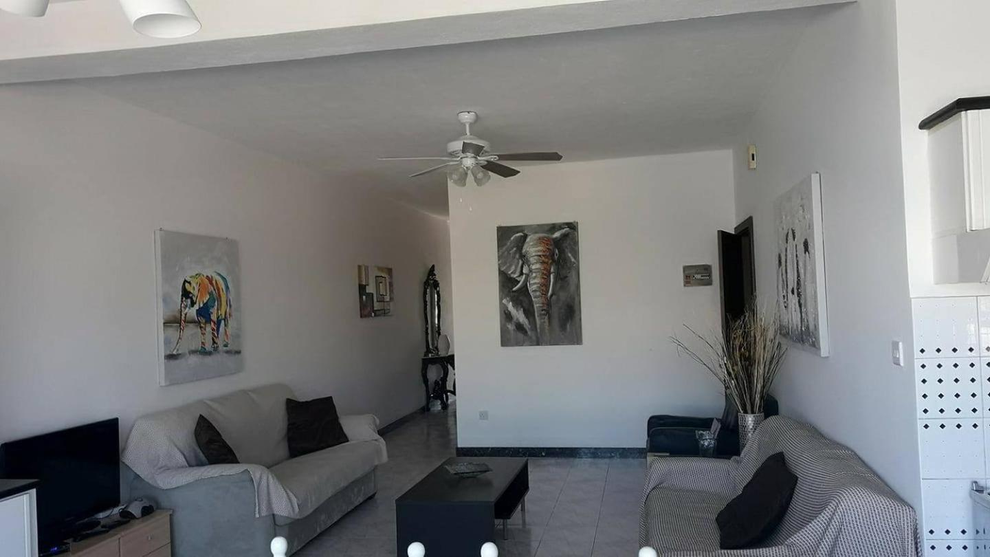 Private Single In Shared 民宿 Naxxar